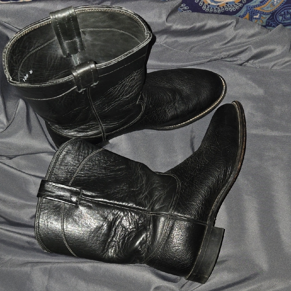 2002 Handmade Leather John Mahan